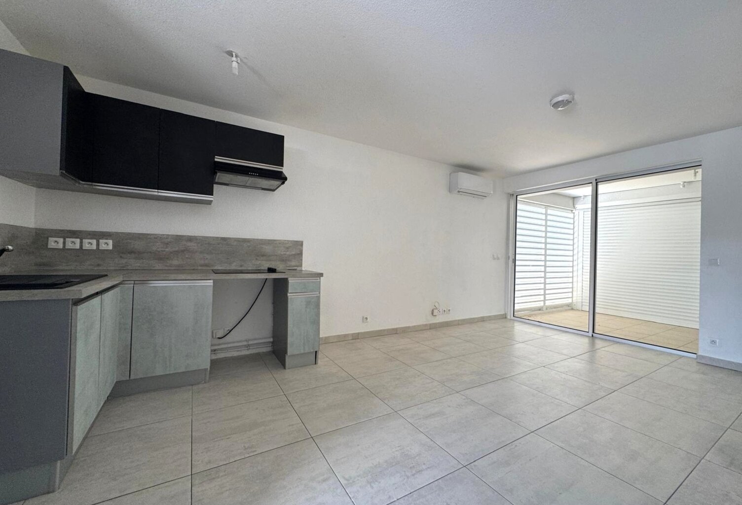 STUDIO EN REZ-DE-JARDIN À VENDRE SUR CUL-DE-SAC, SAINT-MARTIN (97150) — photo 1