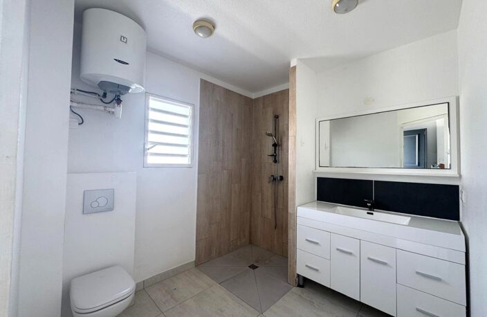 STUDIO EN REZ-DE-JARDIN À VENDRE SUR CUL-DE-SAC, SAINT-MARTIN (97150) — photo 4