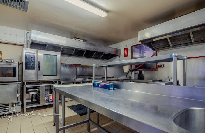 Dpt Pyrénées Atlantiques (64), à vendre proche de NAY Restaurant du midi — photo 3