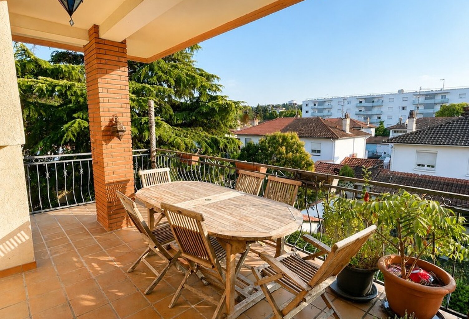 Toulouse Soupetard – Appartement familial T6 de 173 m² avec terrasse, piscine, jardin et garage — photo 1