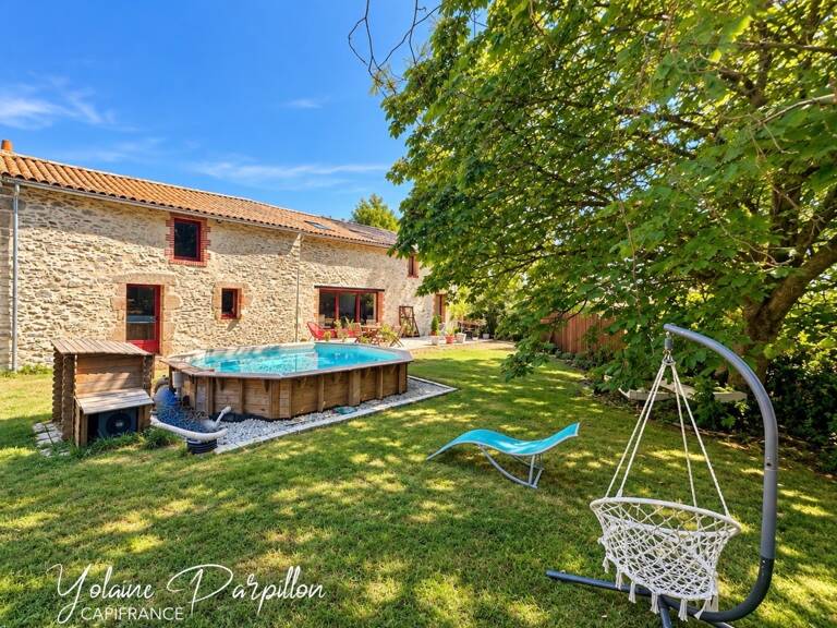 Longère avec 4 chambres et piscine - LES BROUZILS (85) — photo 1