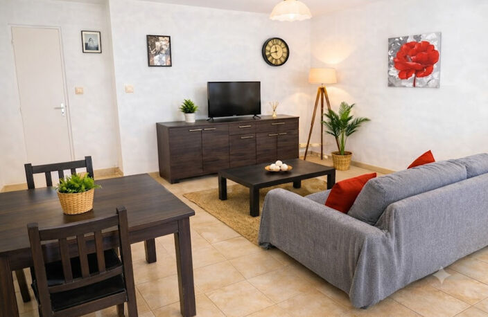 Agde Les Cayrets – T3 meublé 55 m², 149 000 € ,  dernier étage, terrasse plein sud et 2 parkings , 2 chambres - meublés , aucun travaux — photo 3