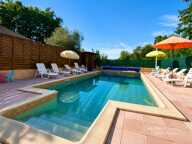 Secteur recherché – Maison de plain-pied avec piscine sur environ 7 000 m² — photo 3