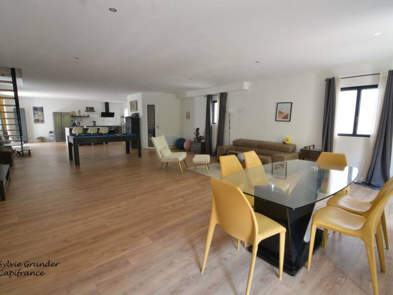 Maison à vendre 5 pièces SALON DE PROVENCE (13)209M² avec extérieurs et garage — photo 1