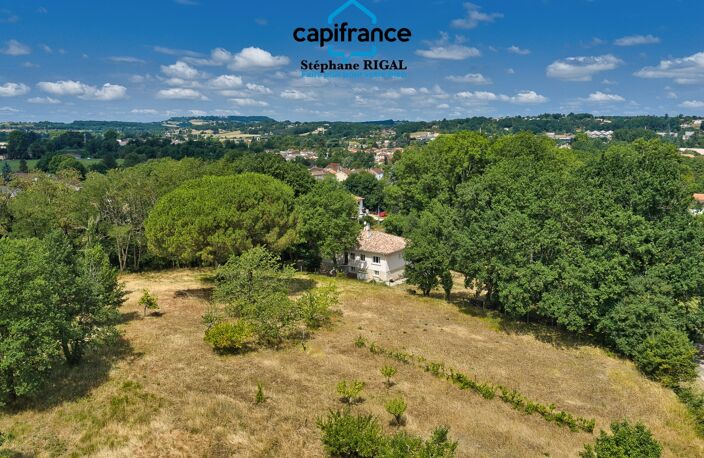 Maison à vendre 7 pièces de 183 m2 habitables sur un terrain de 10655m2 — photo 2