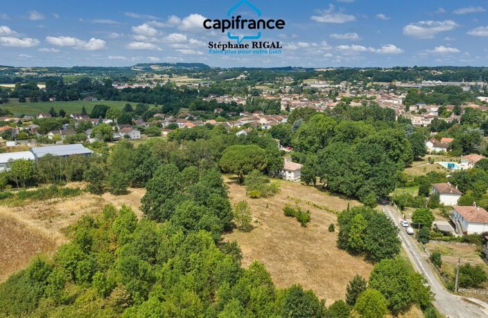 Maison à vendre 7 pièces de 183 m2 habitables sur un terrain de 10655m2 — photo 3