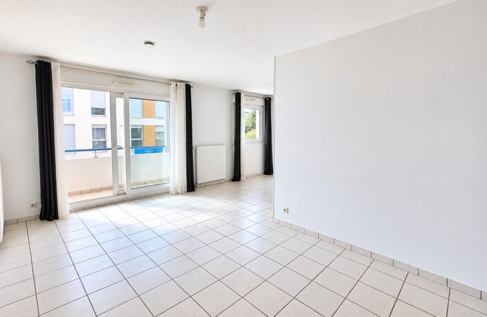 Appartement à vendre 3 pièces CLUSES (74) — photo 3