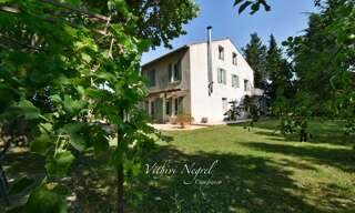Maison 8 Pièces 216 m² à vendre à Mouriès (13890)