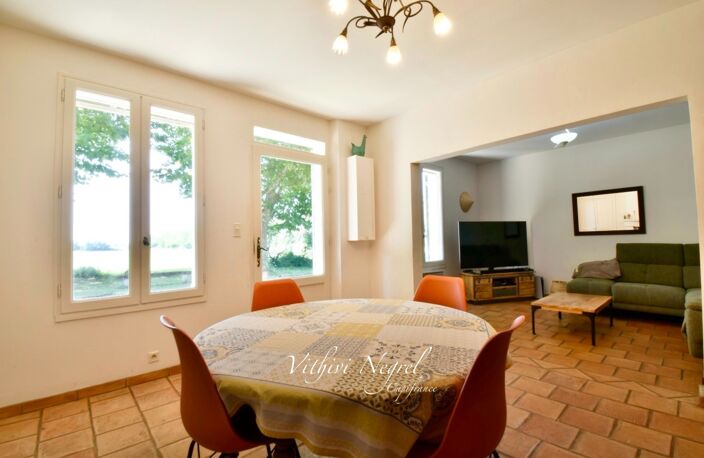Propriété à vendre 8 pièces et annexe  MOURIES (13) — photo 5