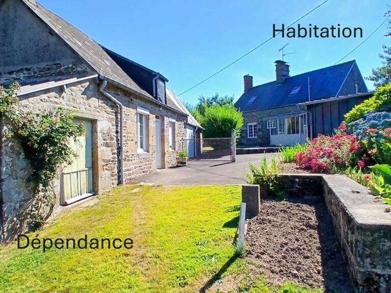 Maison en pierre à Sourdeval (50) – 4 pièces – 3 chambres dont 1 au rdc + dépendances – Terrain 2 500 m² — photo 1