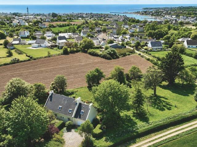 Plouhinec (29780) – Propriété de caractère de 195 m² sur 5 140 m² de terrain – À deux pas de l'océan — photo du bien