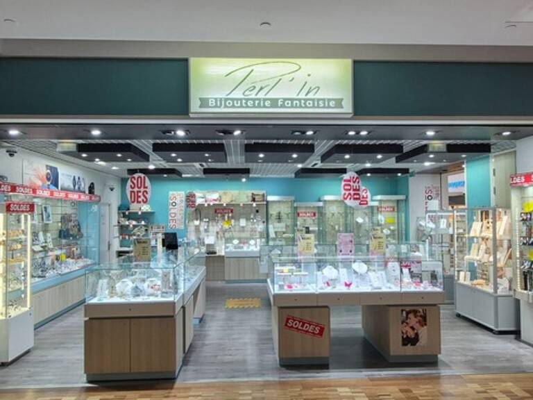 Bijouterie fantaisie à Lempdes (63) ! — photo 1
