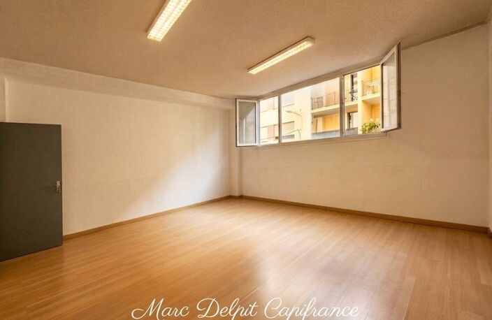À LOUER - Bureau 35 m² hyper-centre PERPIGNAN (66) Loyer 480€ HT/HC — photo 3