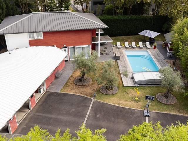Maison d'exception, 220m², piscine, Pool house, 4 chambres, Triple Garage 90m², Terrain 1560m² sans vis-à-vis à Pau (64) — photo du bien