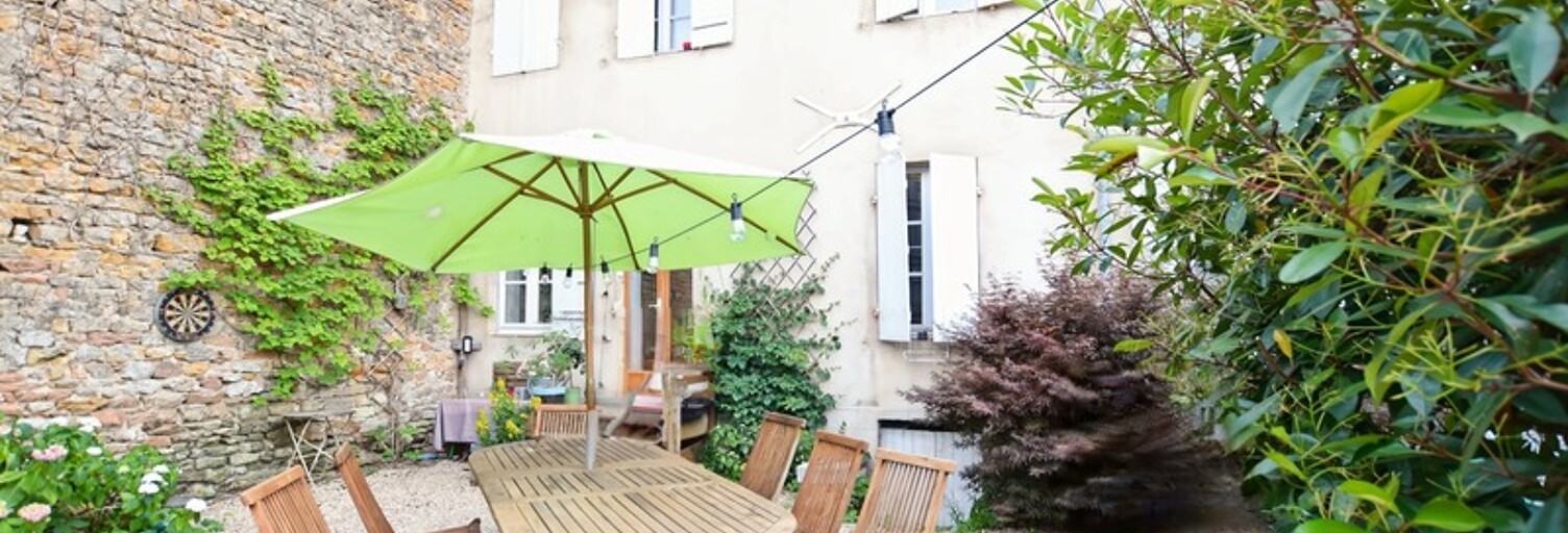 Maison 7 Pièces 207 m² à vendre à Couches (71490)
