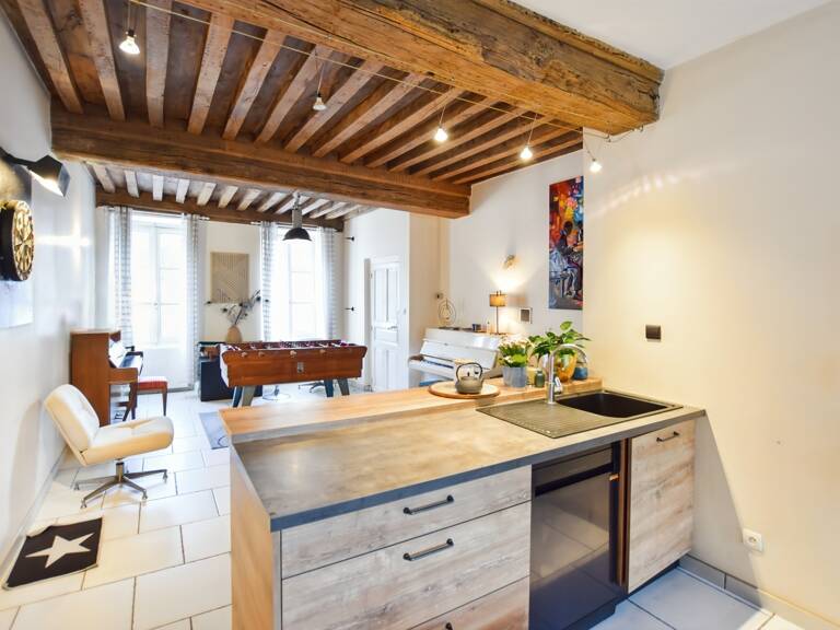 Maison ancienne de 201 m2 avec terrain, à COUCHES (71) — photo 1