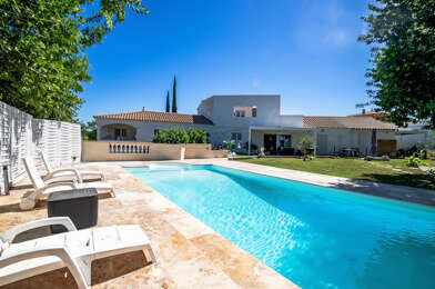 Maison 9 pièces 744000 €