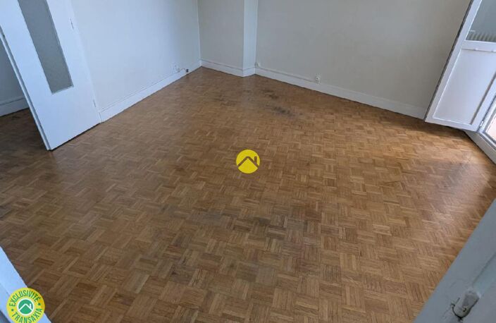 APPARTEMENT MARRONNIERS — photo 4
