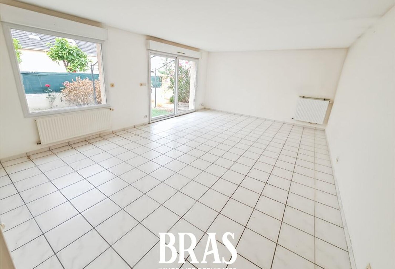 Secteur Beauséjour, Maison de 101 m² avec garage — photo 1