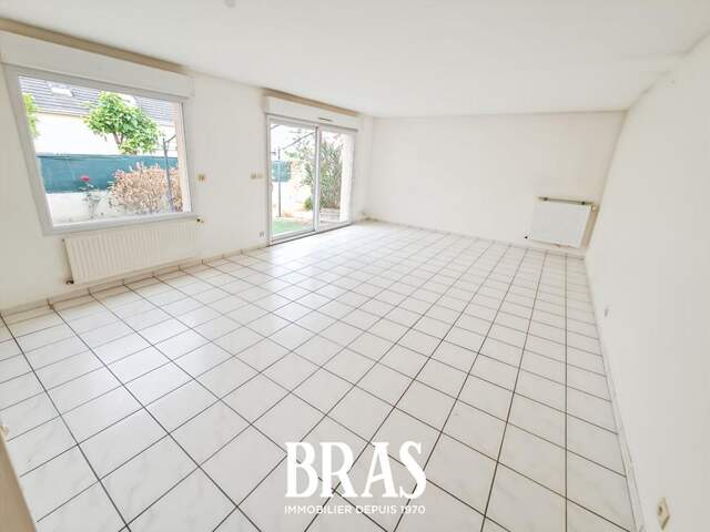 Secteur Beauséjour, Maison de 101 m² avec garage — photo du bien