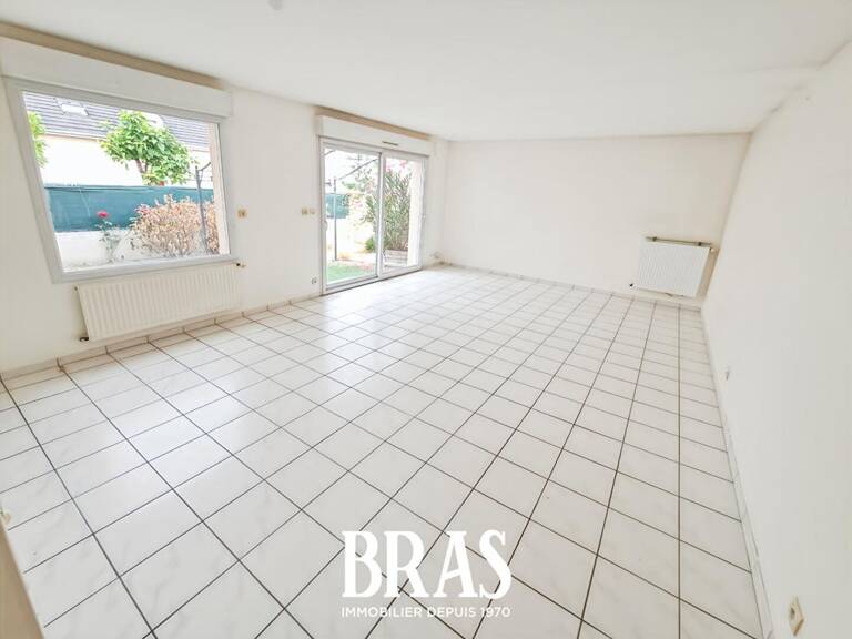 Secteur Beauséjour, Maison de 101 m² avec garage — photo 1