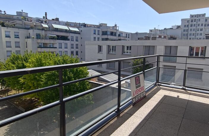 Appartement 3 pièces, 57 m², terrasse — photo 3
