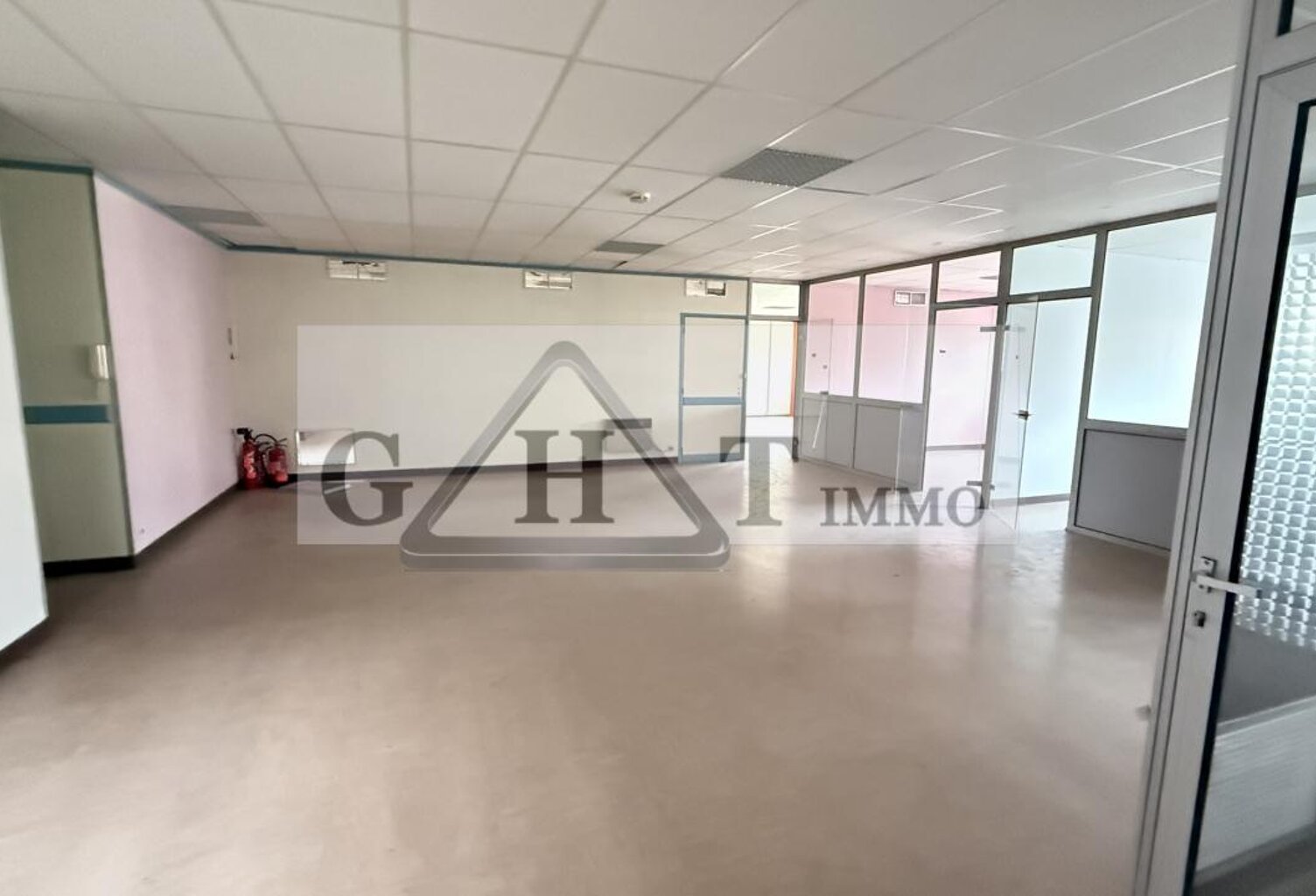 240 M² À VENDRE – MAREUIL-LÈS-MEAUX (77100) — photo 1