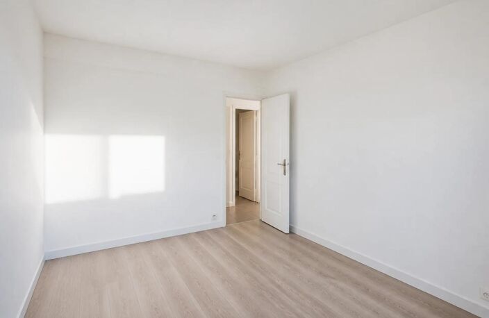 Grand T3 traversant, lumineux, avec balcon filant - 58,29 m2 — photo 5