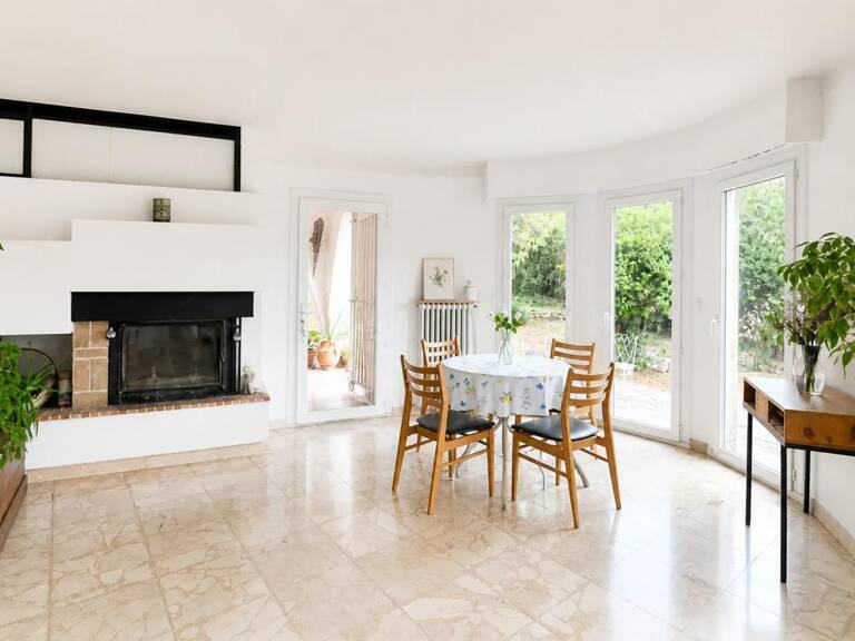 Maison de 6 pièces de 134 m² à Nîmes, Justices Vieilles — photo 1