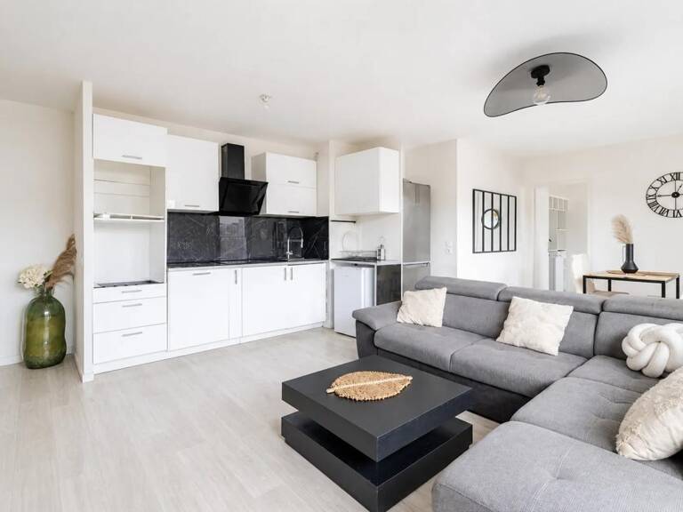 Appartement 4 pièces de 77 m² à Bezons — photo 1