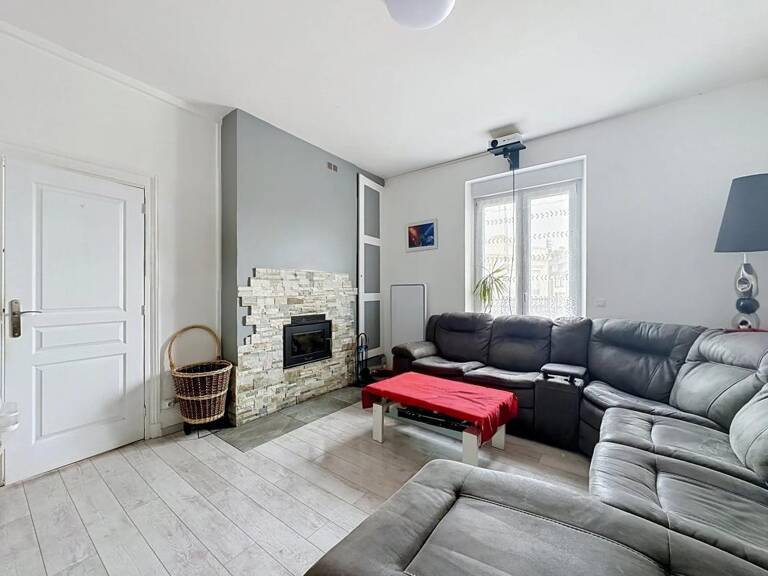Maison de 8 pièces de 179 m² à Gisors — photo 1