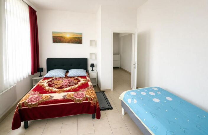 Ensemble immobilier de 400 m² - 5 appartements – Dordives — photo 3
