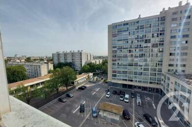 Appartement 1 pièces 900 €