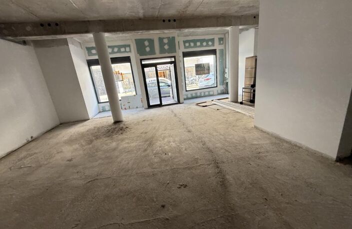 À Saint-Denis centre ville , de 134m2 en location 7500 EUR par — photo 2