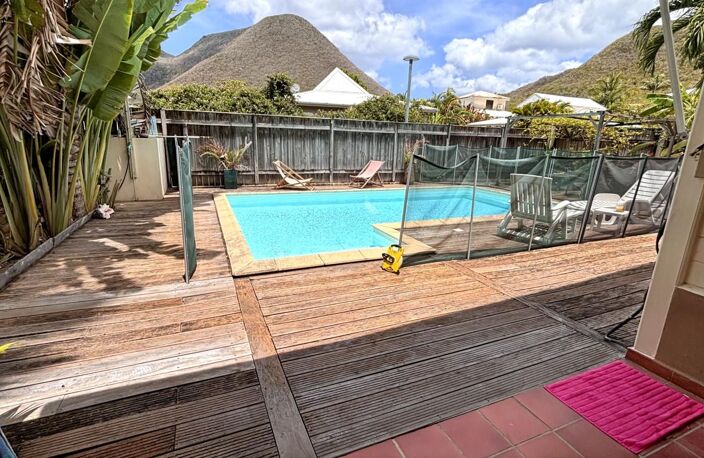 Le DIAMANT - Maison À Vendre 5 pièces avec studio, piscine et à 100 m des plages ! — photo 2