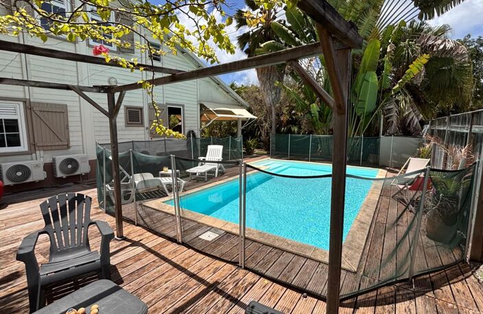 Le DIAMANT - Maison À Vendre 5 pièces avec studio, piscine et à 100 m des plages ! — photo 5