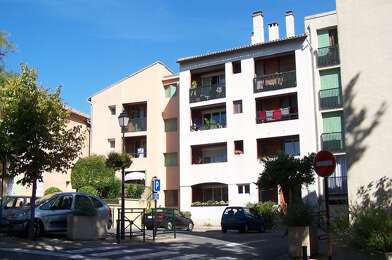 Appartement 3 pièces 577 €