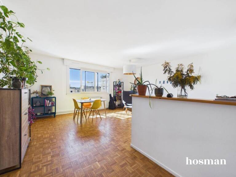 Spécial investisseurs - Beau T4 de 88,42m2 avec garage - étage élevé avec une vue dégagée - Quartier Jean Macé - Lyon 7ème — photo 1
