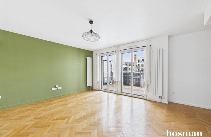 Appartement 2 pièces de 56 m² avec terrasse et parking - Avenue Sisley, Suresnes — photo 2