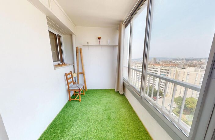 Toulon Claret – Grand T6 de 128 m² avec garage, terrasse et vue mer — photo 4