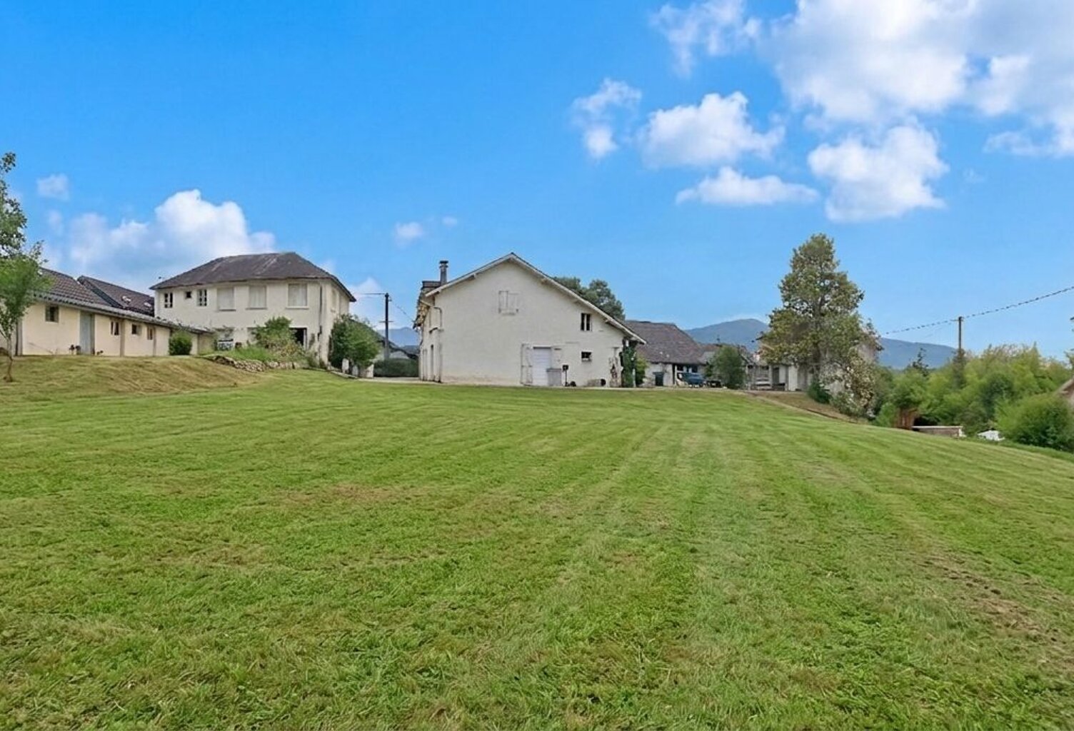 Ensemble Immobilier de 500 m² à Rénover .Triangle Pau - Tarbes - Lourdes — photo 1