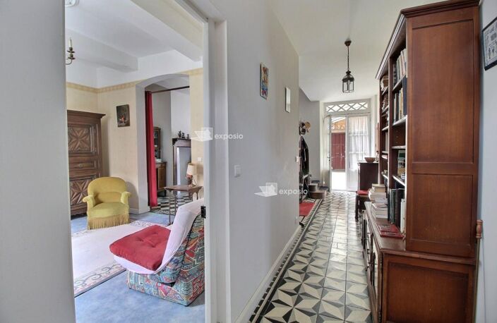 Maison de ville - avec cour intérieure -  À Vendre — photo 4