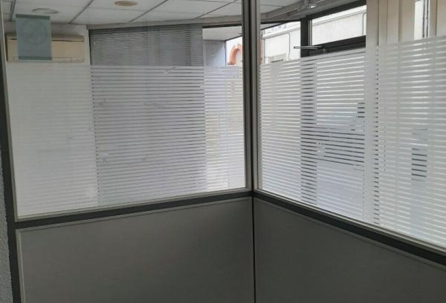 Local commercial / bureaux rue commerçante du centre ville — photo 1