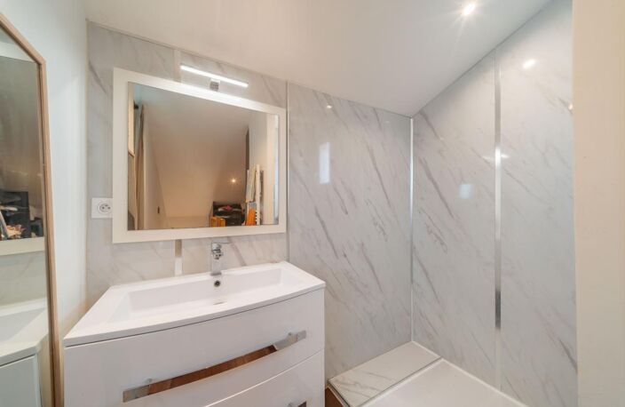 A VENDRE 🌟 Exclusivité La Teste-de-Buch : Maison jumelée en duplex, jardin, garage, vie tout à vélo ! — photo 5