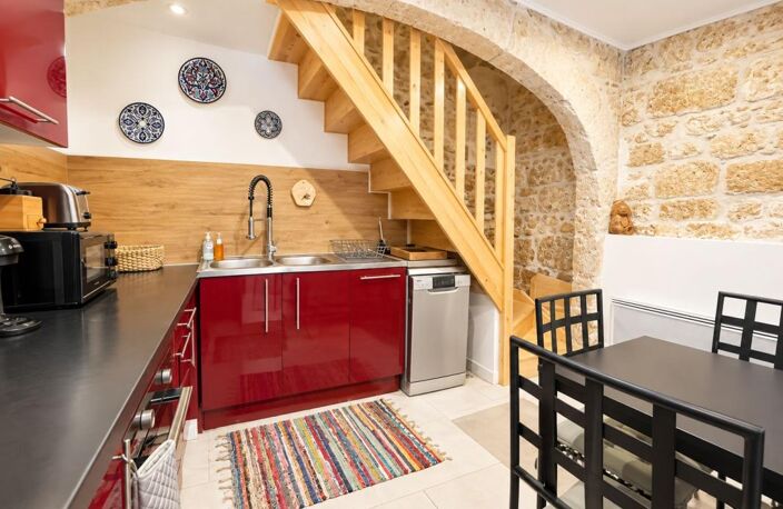 COUP DE CŒUR À SAINT-GILLES – MAISON DE VILLE MEUBLÉE — photo 2