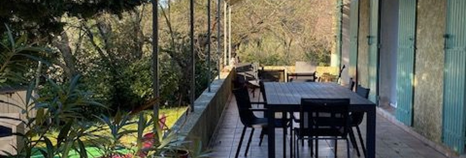 Maison 6 Pièces 163 m² à louer à Nîmes (30000)