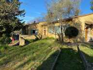 NIMES Maison 5 pièces avec 1500m² de jardin sis 271 A rue Claude D'Elvincourt — photo 2