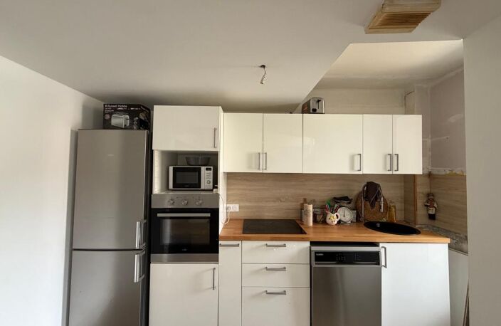 BALAGUIER APPARTEMENT T4 avec BALCON CAVE PARKING COLLECTIF — photo 3