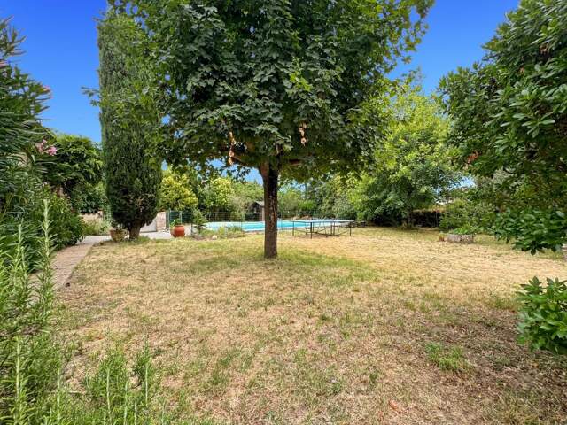 Escalquens, Maison à vendre de 153m2 sur une parcelle de 783m2 avec jardin arboré et piscine — photo du bien