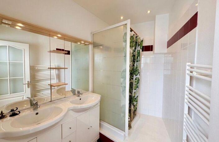 TOULOUSE HYPERCENTRE – RUE DE RÉMUSAT – CAPITOLE – VICTOR HUGO – T4 DE 105,52 m² HABITABLES – CALME – LUMINEUX — photo 5
